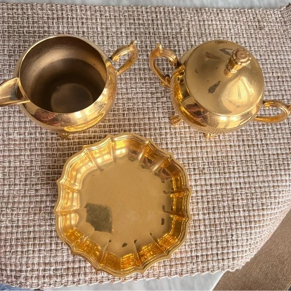 Gold Color Metal Sugar and Creamer Set - 5-6” - Picture 2 of 7